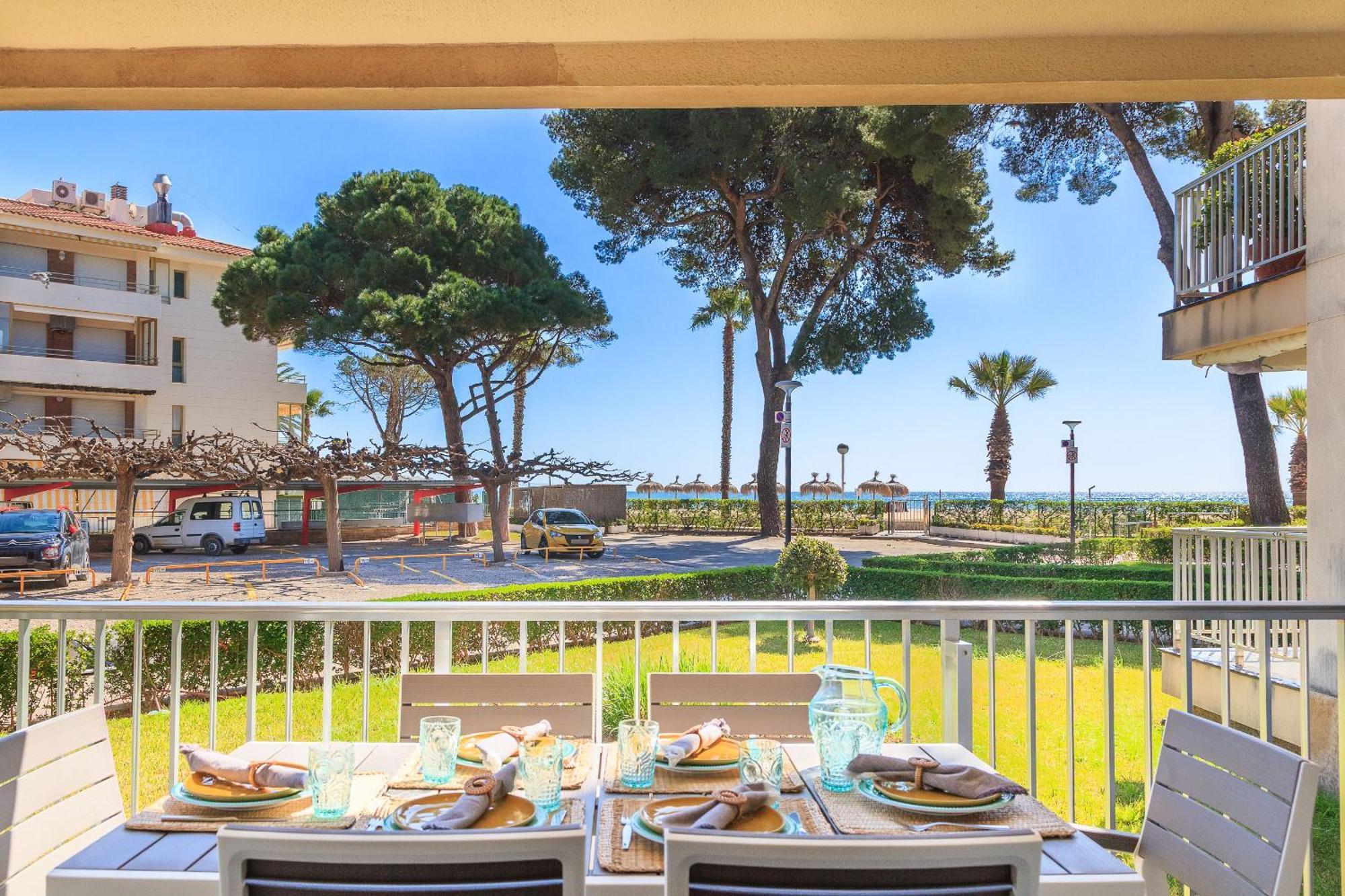 Uhc Dms Family Apartments Cambrils Δωμάτιο φωτογραφία