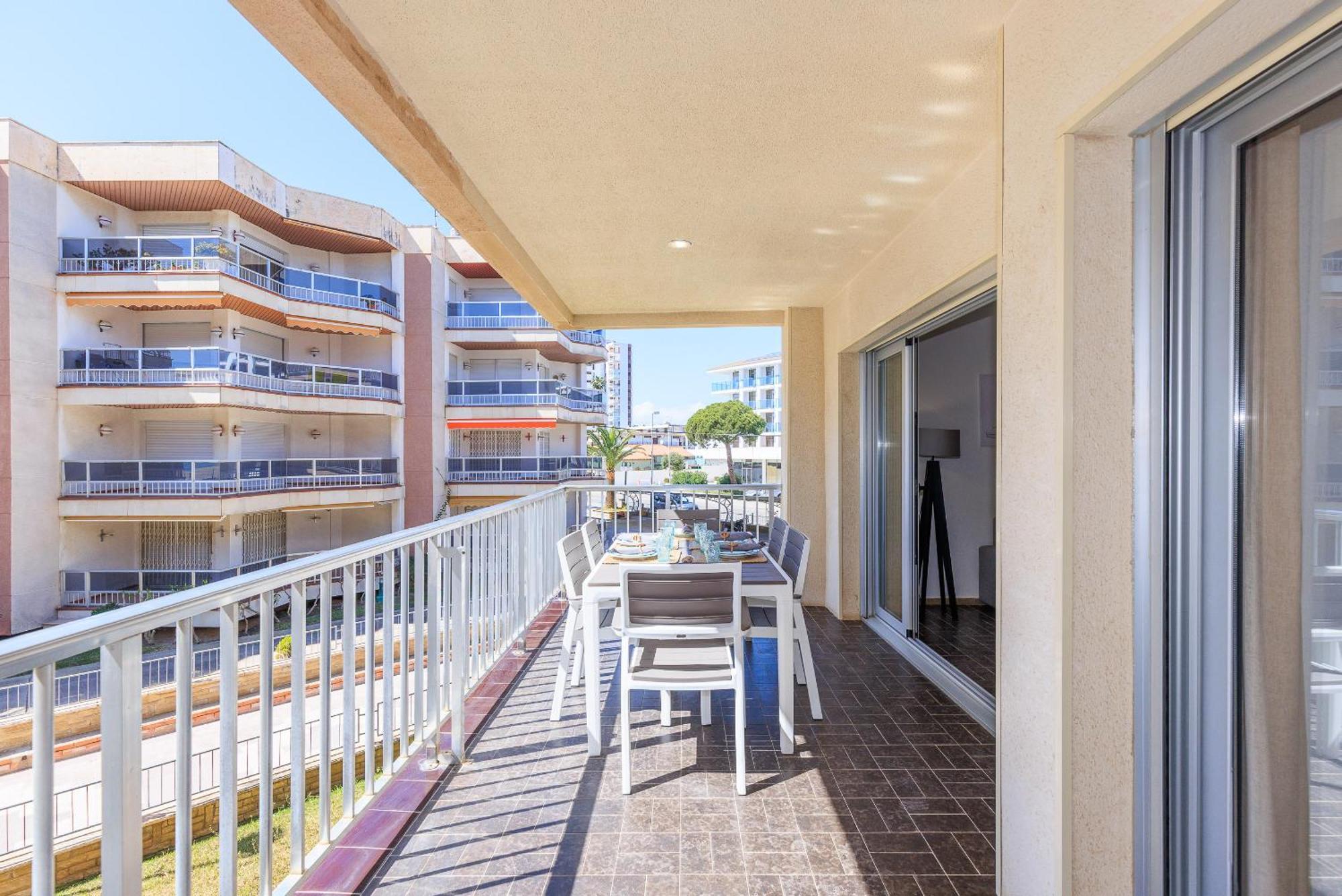 Uhc Dms Family Apartments Cambrils Δωμάτιο φωτογραφία