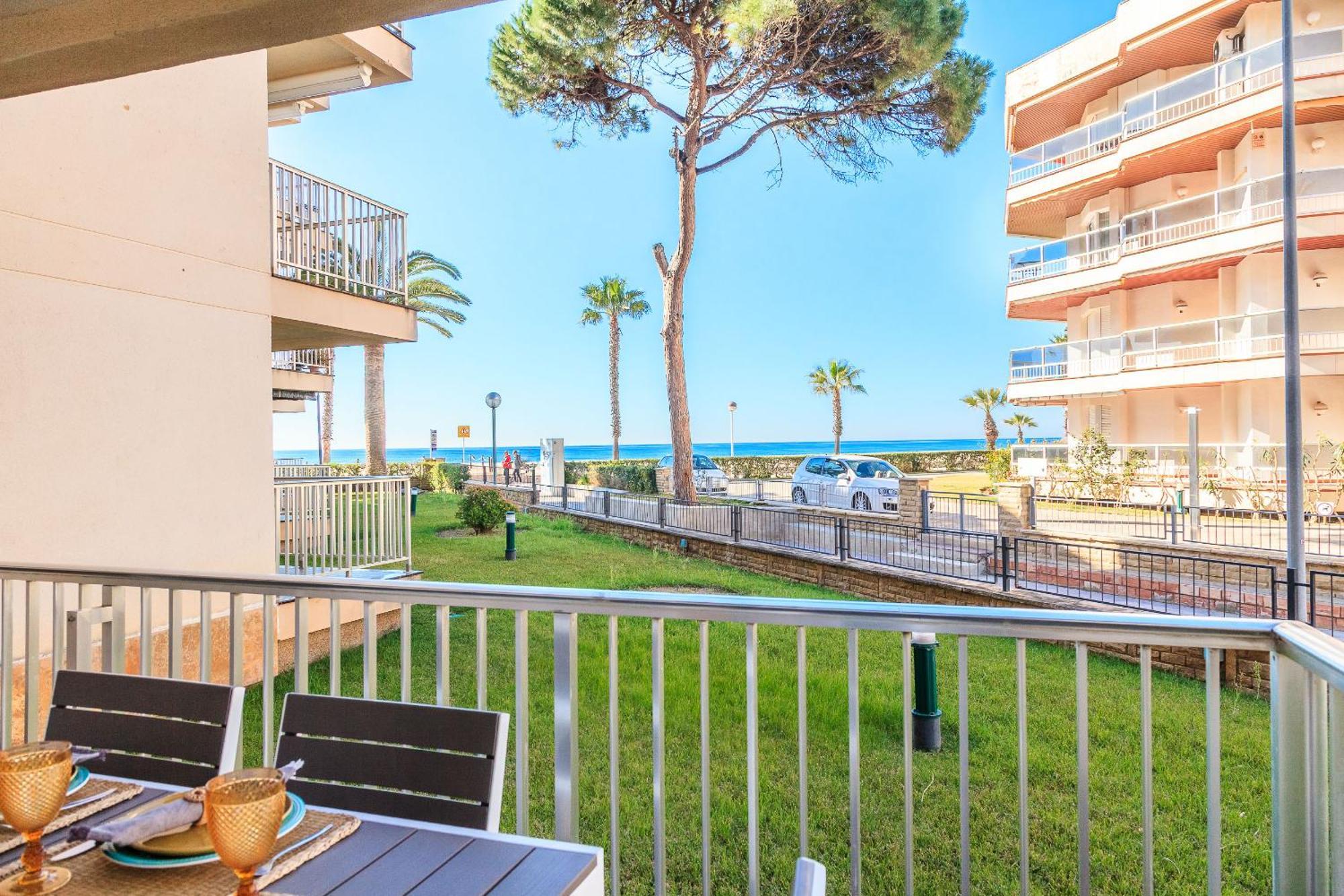 Uhc Dms Family Apartments Cambrils Δωμάτιο φωτογραφία
