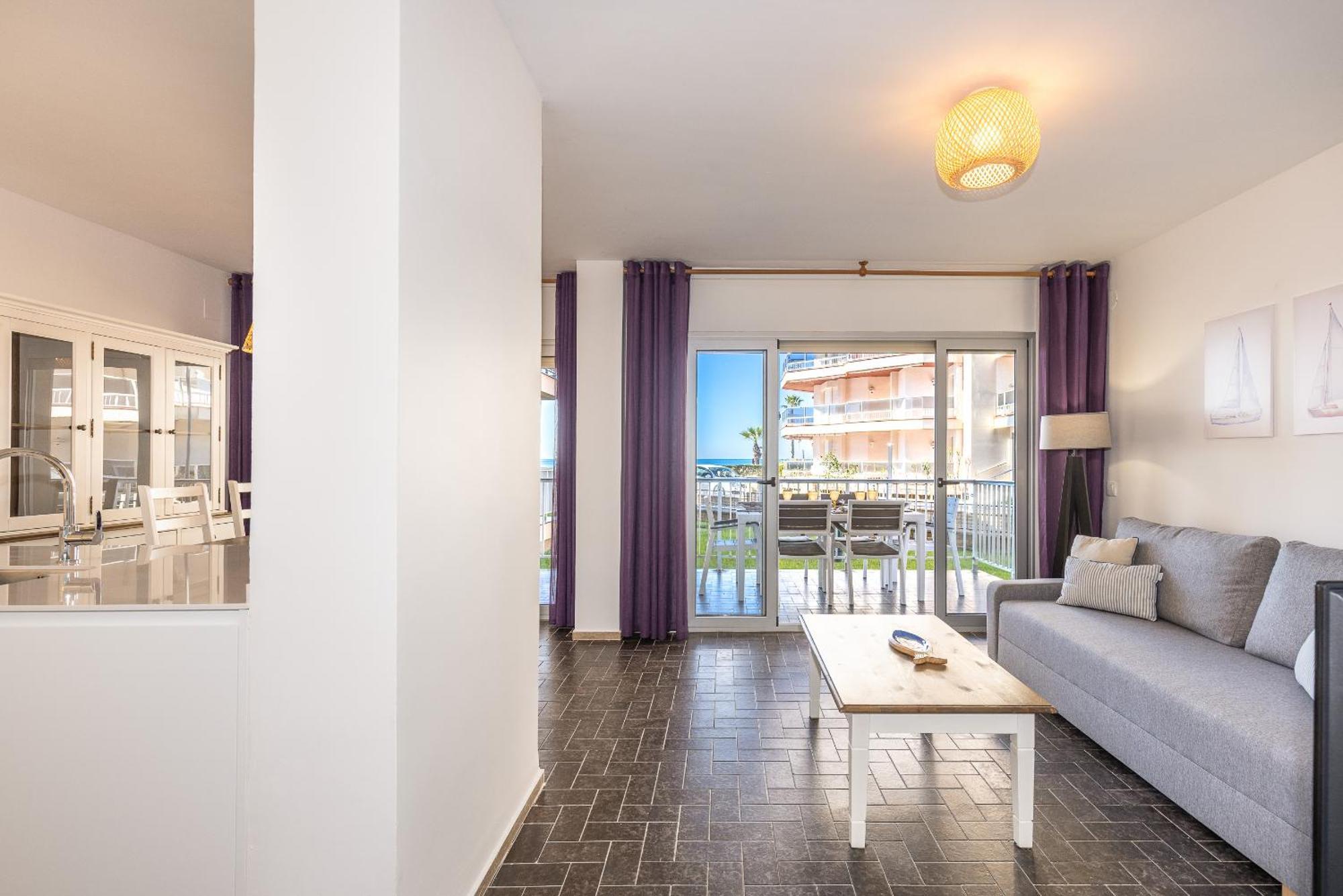 Uhc Dms Family Apartments Cambrils Δωμάτιο φωτογραφία